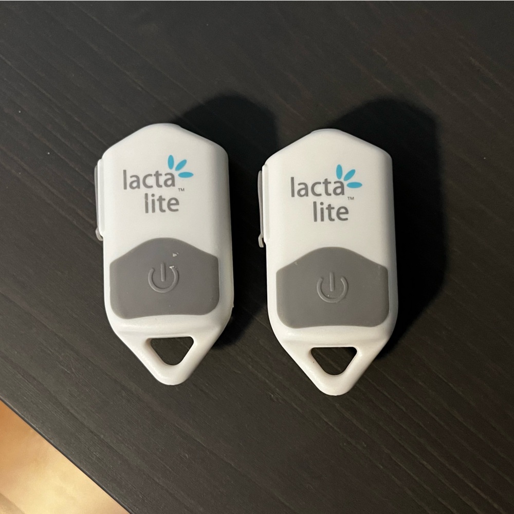 Lacta Lite breast pumping flange lights